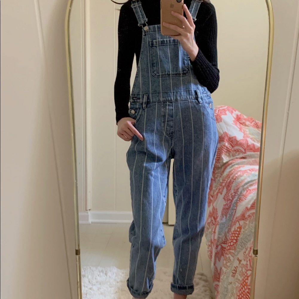 blue/white stripes overall